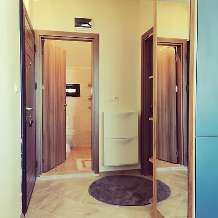 Cosy Sea View Apartment Emona Burgas