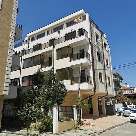 Cosy Sea View Apartment Emona בורגאס